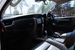 
										Toyota Fortuner 2.8GD-6 4×4 VX full									