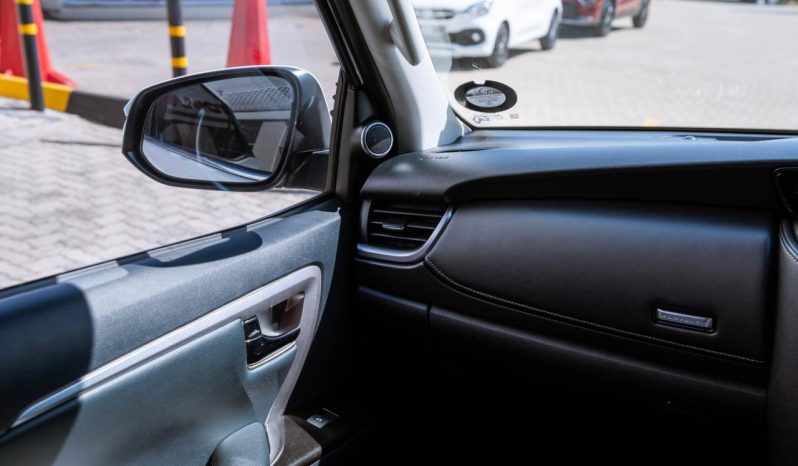 
								Toyota Fortuner 2.8GD-6 4×4 VX full									