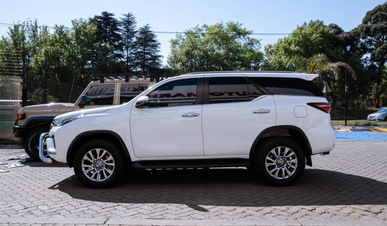 
								Toyota Fortuner 2.8GD-6 4×4 VX full									
