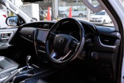 
										Toyota Fortuner 2.8GD-6 4×4 VX full									