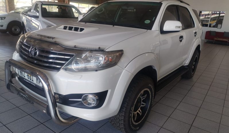 
								Toyota Fortuner Epic 3.0 D-4D R/body At full									