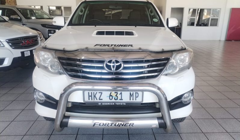 
								Toyota Fortuner Epic 3.0 D-4D R/body At full									