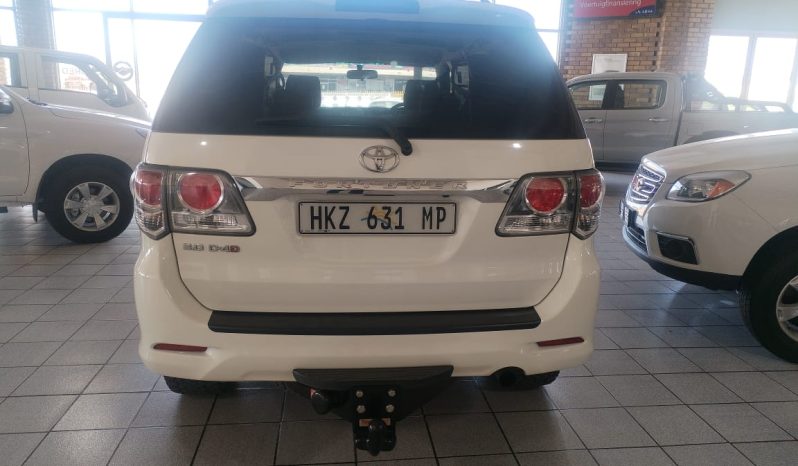 
								Toyota Fortuner Epic 3.0 D-4D R/body At full									