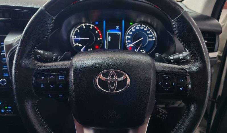 
								Toyota Fortuner FORTUNER 2.8GD-6 R/B A/T full									