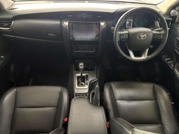 
										Toyota Fortuner FORTUNER 2.8GD-6 R/B A/T full									