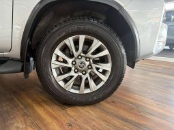 
										Toyota Fortuner FORTUNER 2.8GD-6 R/B A/T full									
