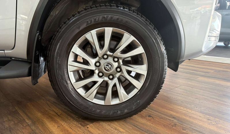 
								Toyota Fortuner FORTUNER 2.8GD-6 R/B A/T full									