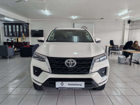 Toyota Fortuner FORTUNER 2.8GD-6 R/B A/T