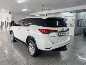 Toyota Fortuner FORTUNER 2.8GD-6 R/B A/T