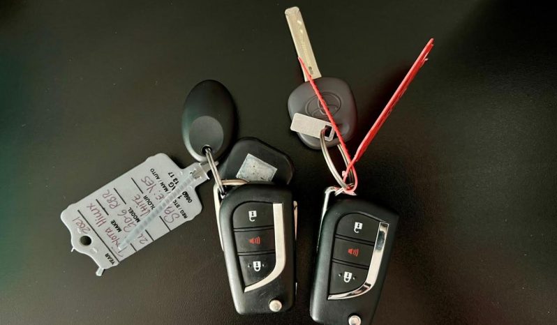 
								Toyota Hilux 2.4 Gd-6 Rb Raider At full									