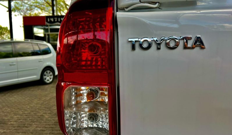 
								Toyota Hilux 2.4 Gd-6 Rb Raider At full									