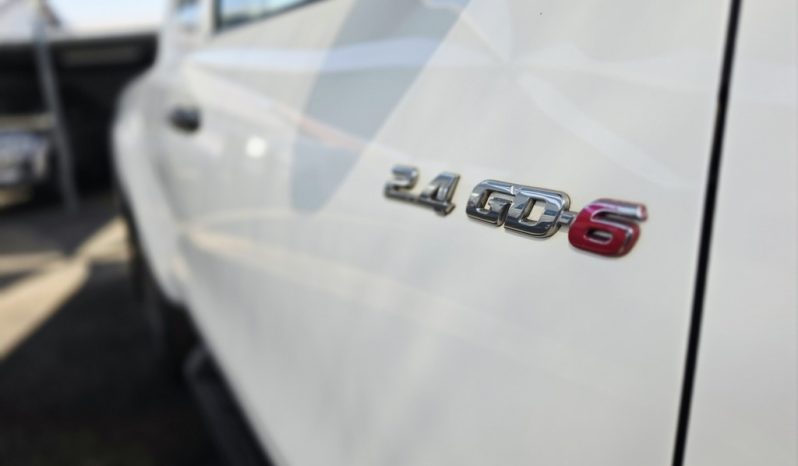 
								Toyota Hilux 2.4 Gd-6 X/cab Rb Srx full									
