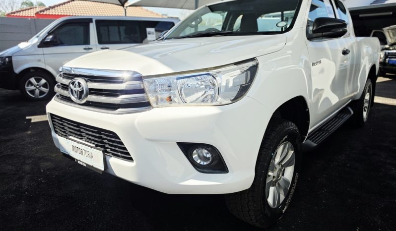 
								Toyota Hilux 2.4 Gd-6 X/cab Rb Srx full									