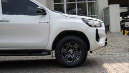 
										Toyota Hilux 2.4GD-6 Xtra Cab Raider Manual full									