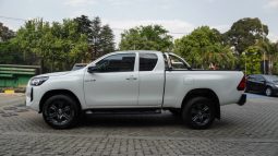 
										Toyota Hilux 2.4GD-6 Xtra Cab Raider Manual full									