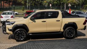 Toyota Hilux 2.8GD-6 Double Cab Legend Auto