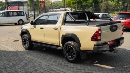 
										Toyota Hilux 2.8GD-6 Double Cab Legend Auto full									