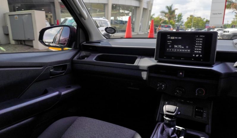 
								Toyota Hilux 2.8GD-6 Double Cab SRX 4×4 full									