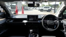 
										Toyota Hilux 2.8GD-6 Double Cab SRX 4×4 full									