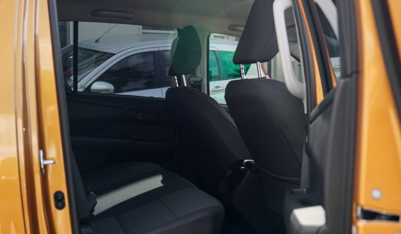 
								Toyota Hilux 2.8GD-6 Double Cab SRX 4×4 full									