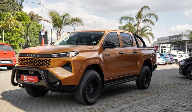 
								Toyota Hilux 2.8GD-6 Double Cab SRX 4×4 full									