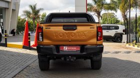 Toyota Hilux 2.8GD-6 Double Cab SRX 4×4