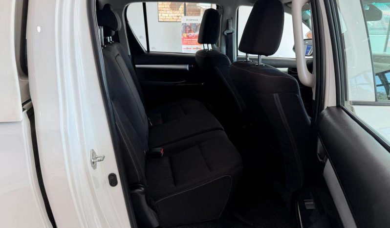 
								Toyota HILUX 2016 ON HILUX 2.4 GD-6 RAIDER 4X4 A/T P/U D/C full									