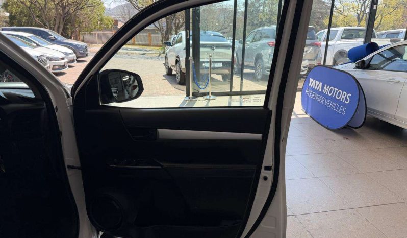 
								Toyota HILUX 2016 ON HILUX 2.4 GD-6 RAIDER 4X4 A/T P/U D/C full									