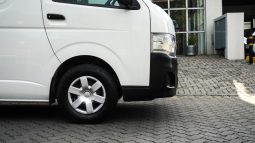 
										Toyota Quantum 2.7 Panel Van full									