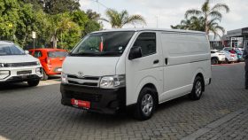 Toyota Quantum 2.7 Panel Van