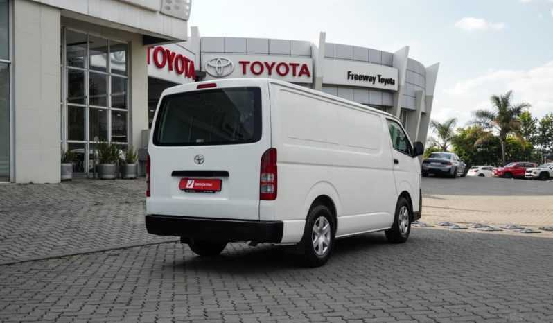 
								Toyota Quantum 2.7 Panel Van full									