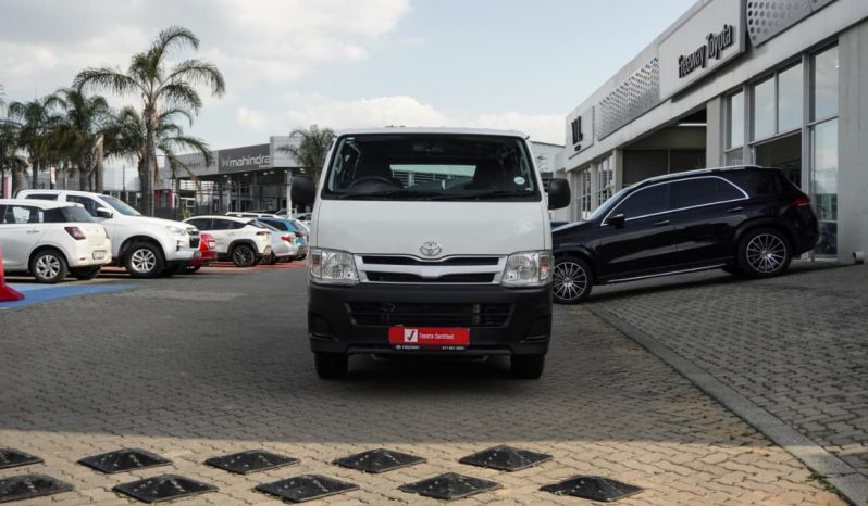 
								Toyota Quantum 2.7 Panel Van full									