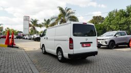 
										Toyota Quantum 2.7 Panel Van full									