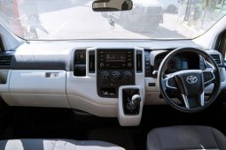 
										Toyota Quantum 2.8 LWB Panel Van full									