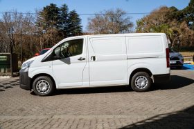 Toyota Quantum 2.8 LWB Panel Van