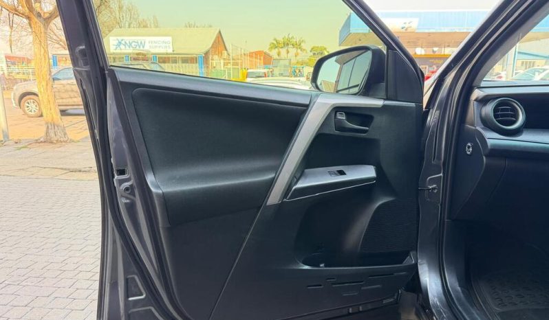 
								Toyota Rav4 2.0 Gx 4X2 full									