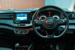 
										Toyota Rumion 1.5 Sx full									