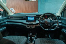 
										Toyota Rumion 1.5 Sx full									