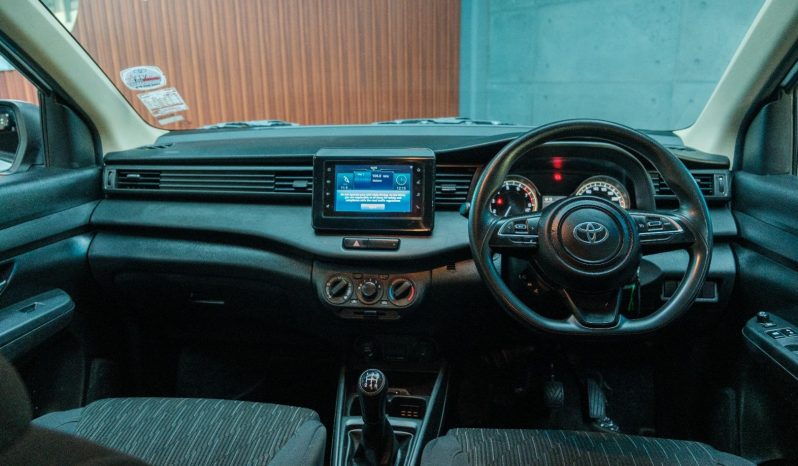 
								Toyota Rumion 1.5 Sx full									