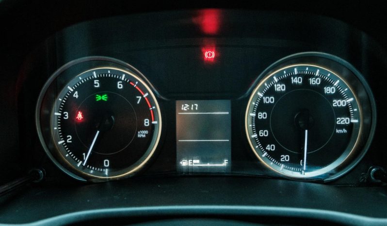 
								Toyota Rumion 1.5 Sx full									