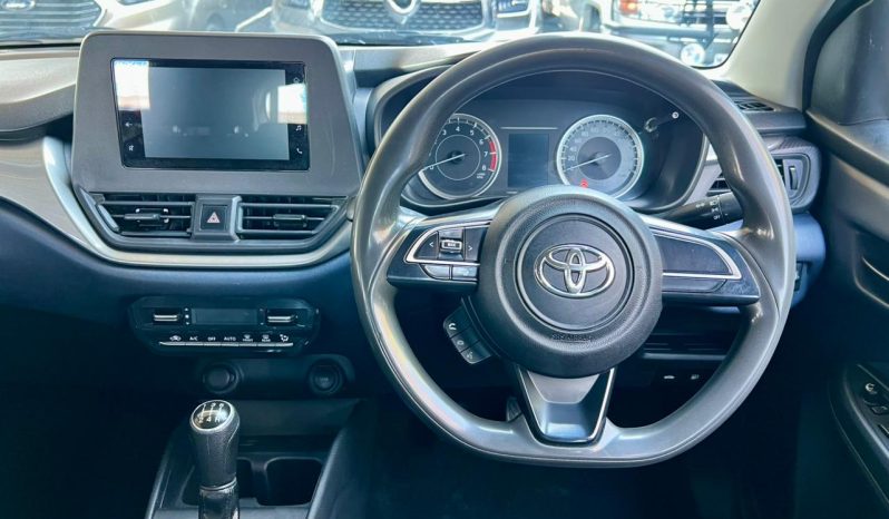 
								Toyota Starlet 1.5 XI full									