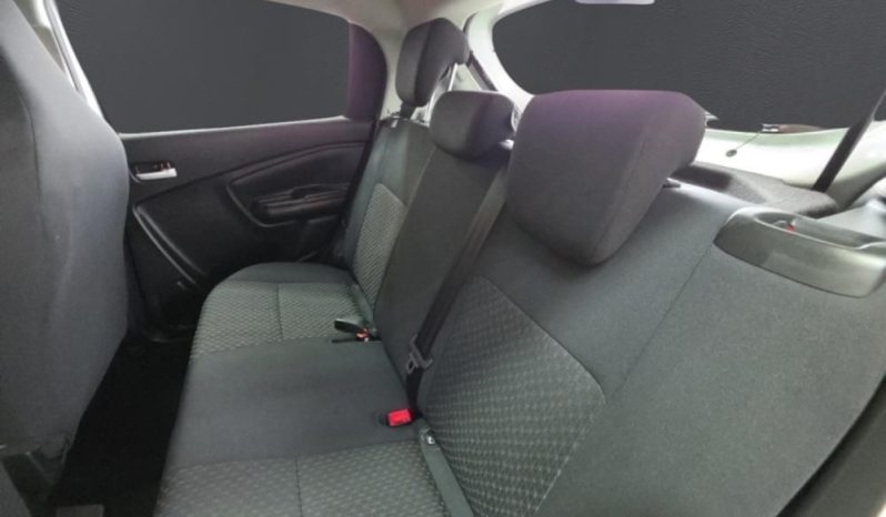 
								TOYOTA VITZ 1.0 XR AMT full									