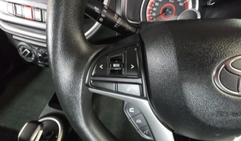 
								TOYOTA VITZ 1.0 XR AMT full									