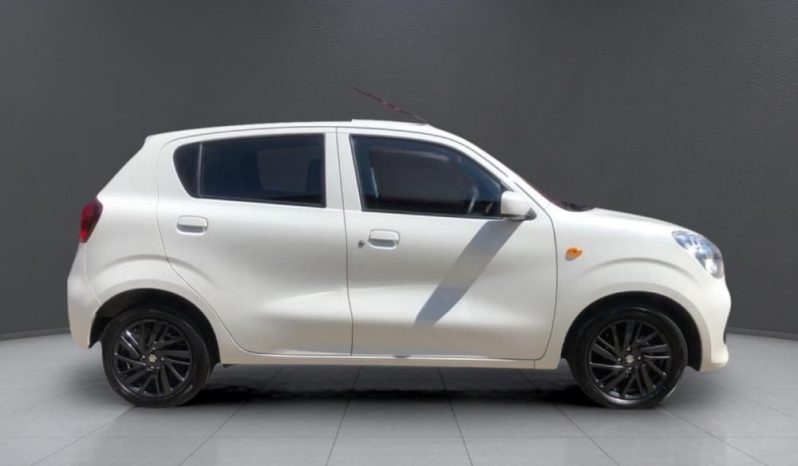 
								TOYOTA VITZ 1.0 XR AMT full									