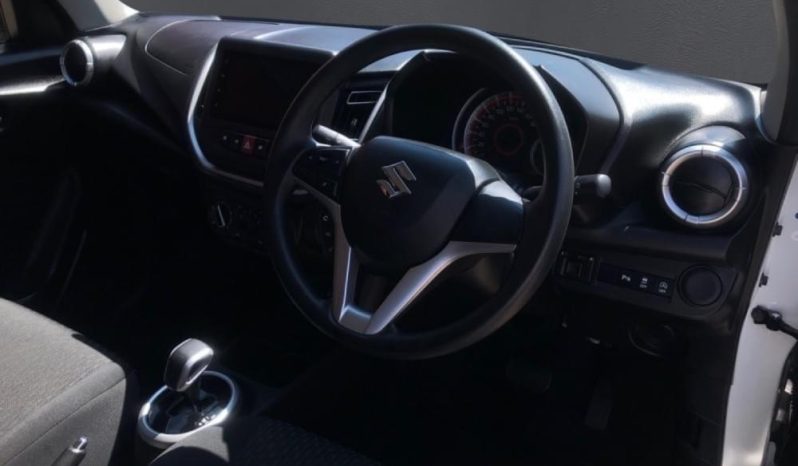 
								TOYOTA VITZ 1.0 XR AMT full									