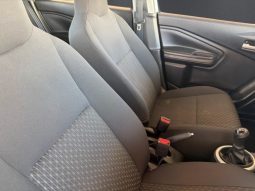 
										TOYOTA VITZ 1.0 XR MT full									