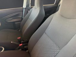 
										TOYOTA VITZ 1.0 XR MT full									
