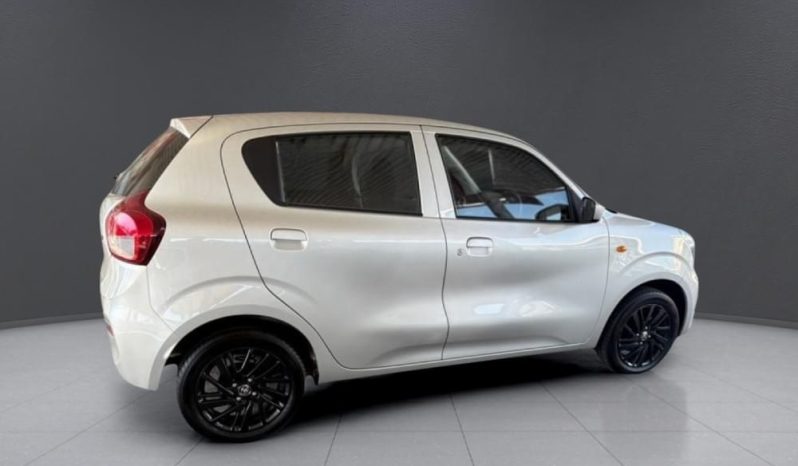 
								TOYOTA VITZ 1.0 XR MT full									