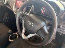 
										TOYOTA VITZ 1.0 XR MT full									