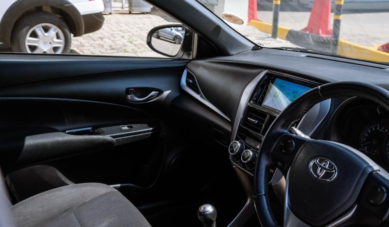 
								Toyota Yaris 1.5 XS full									